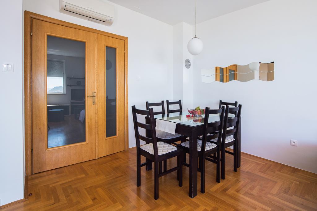 Apartment Dominik Podstrana Kültér fotó