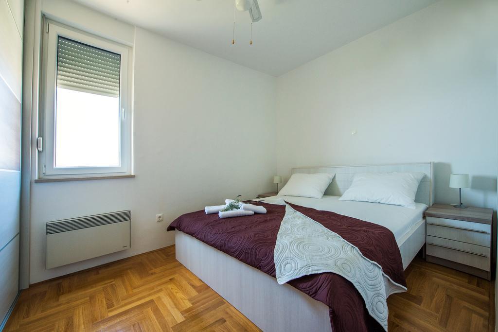 Apartment Dominik Podstrana Kültér fotó